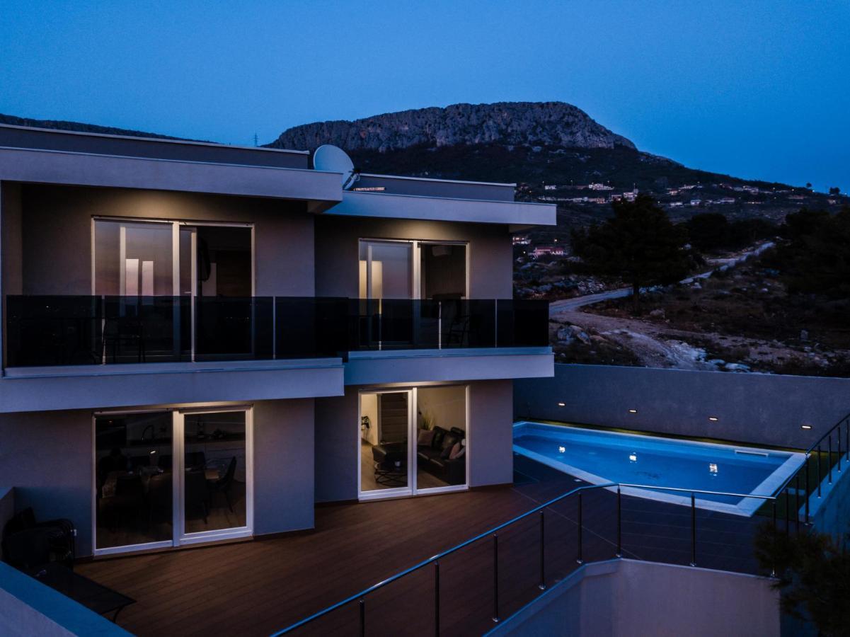 Villas Alfa & Omega Klis Eksteriør bilde